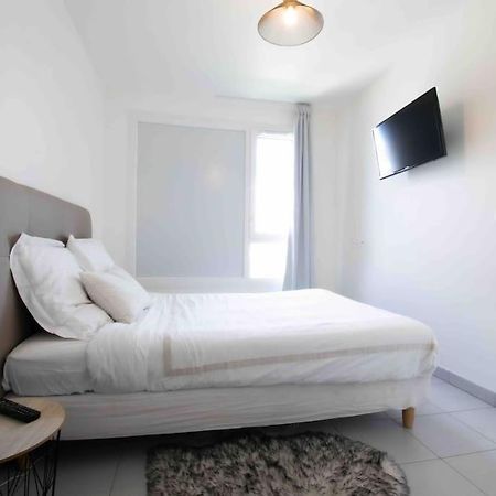 Ferienwohnung Le Tony Garnier Check In H24 Wifi Lyon Exterior foto