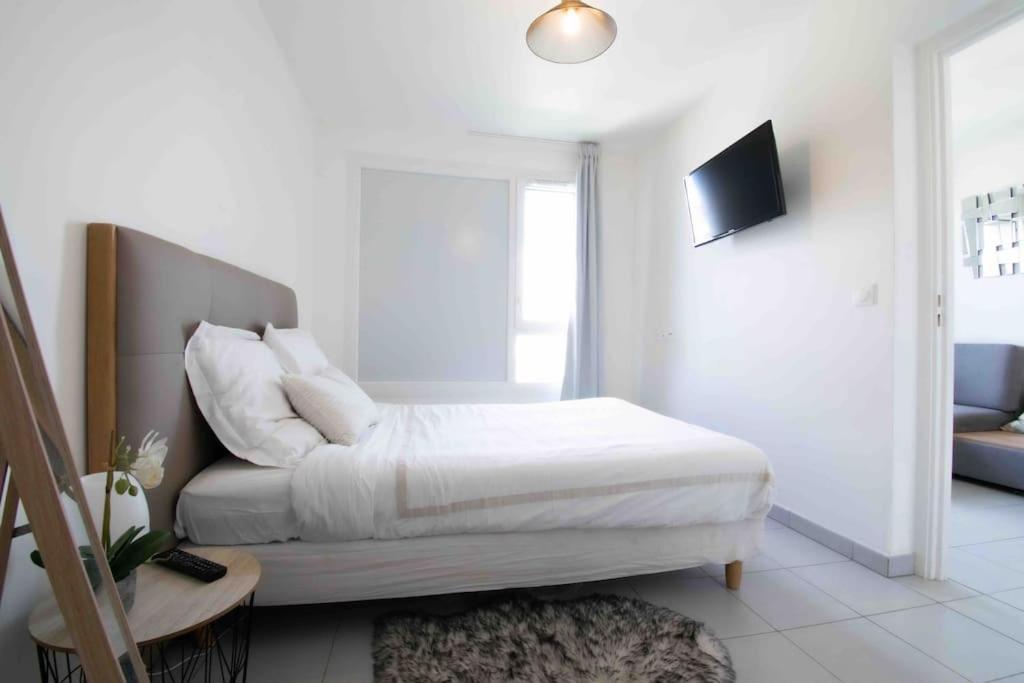 Ferienwohnung Le Tony Garnier Check In H24 Wifi Lyon Exterior foto